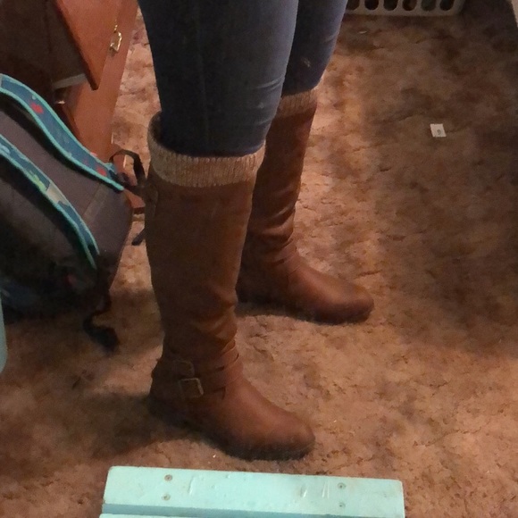 Boots - Picture 2 of 2